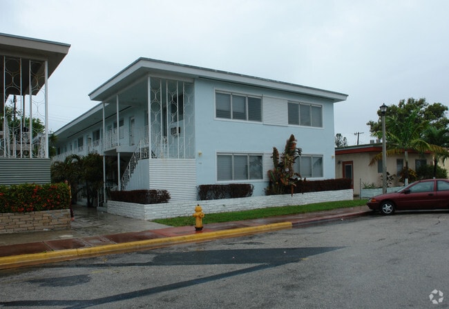 Building Photo - 790 81st St