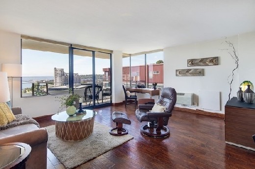 Foto del edificio - 521 5th Ave W