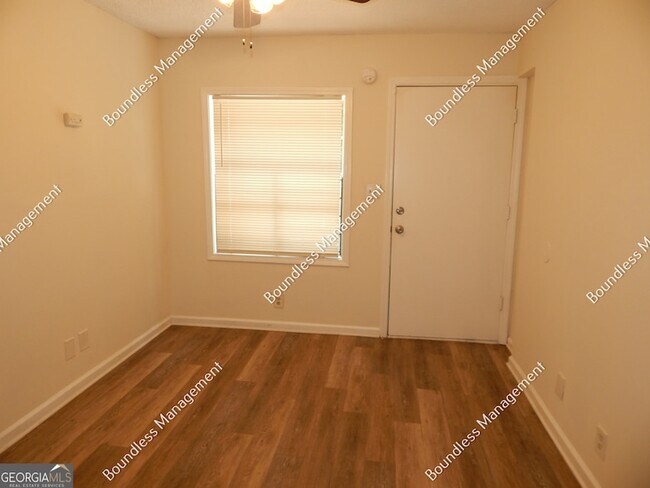 Foto del edificio - 3627 Forrest Park Rd SE