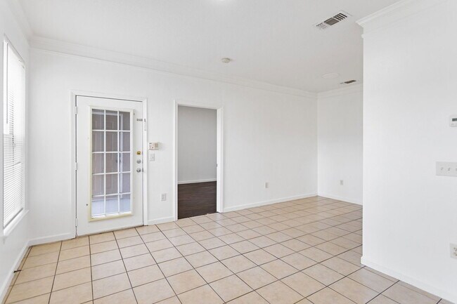 Foto del edificio - 17906 Villa Creek Dr