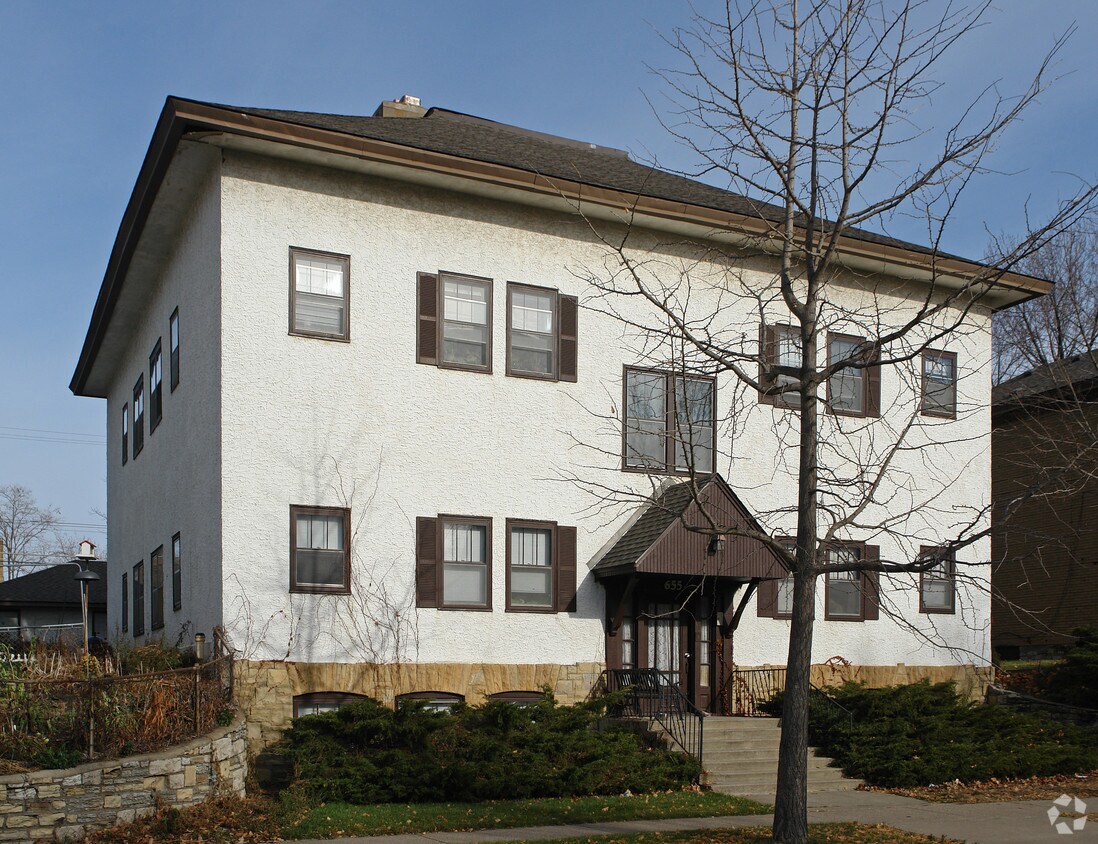 Foto del edificio - 655 Holly Ave