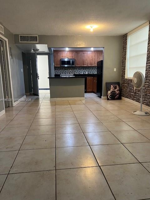 Foto del edificio - 2175 NE 170th St