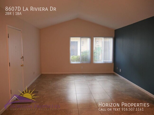 Foto del edificio - 8607D La Riviera Dr-