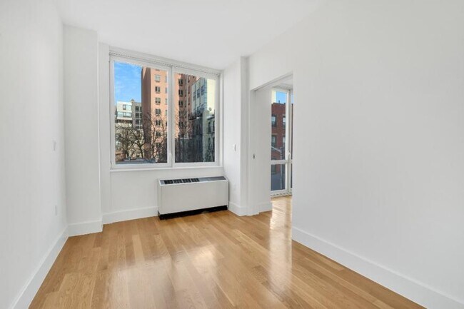 Foto del edificio - 1 bedroom in Brooklyn NY 11217