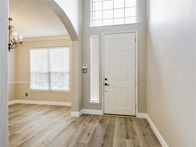 Foto del edificio - 2033 St Ives Dr