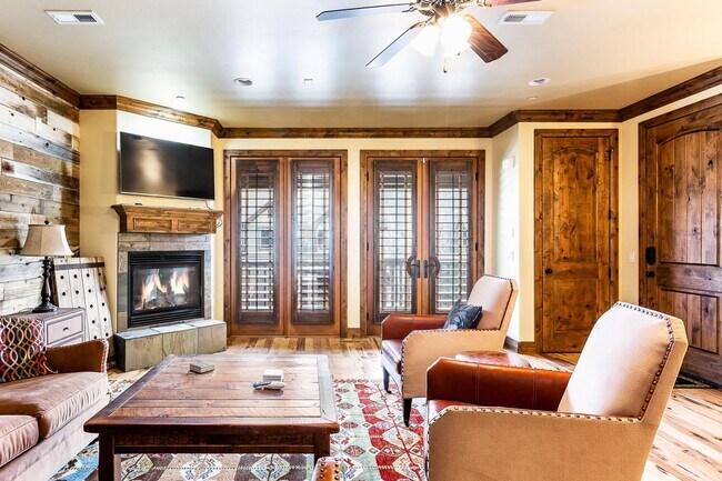 Building Photo - Furnished Townhome in Jeremy Ranch