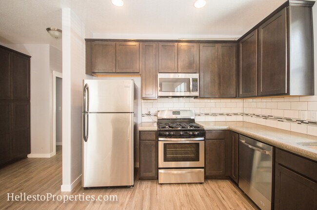 Foto del edificio - 437 NW 14th St