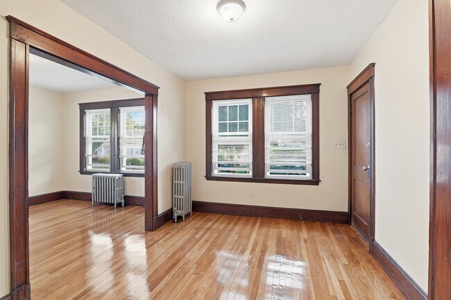 Foto del edificio - 60 Raycroft St