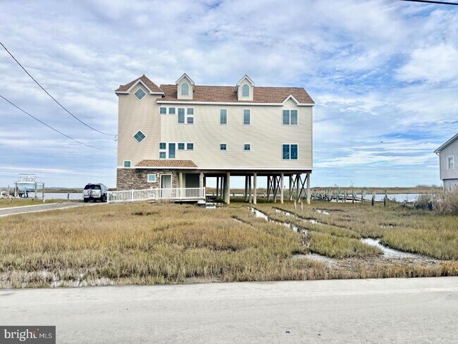 Foto del edificio - 448 Dock Rd