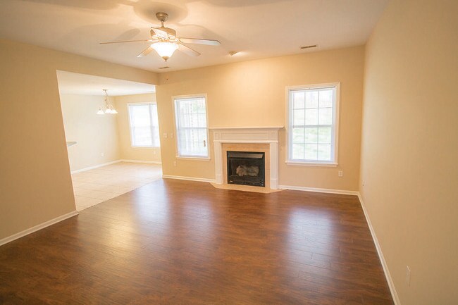 Foto del edificio - 2604 Mistywood Ct