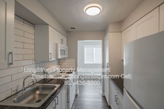 Foto del edificio - 205 6th Ave SW