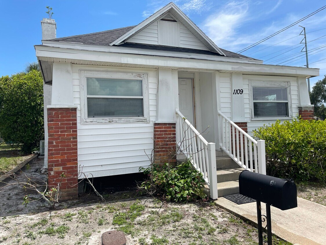 Foto principal - 1109 Gould St