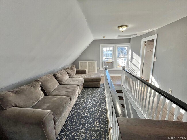 Building Photo - 49 Vernon Ave