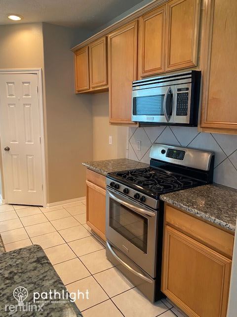 Building Photo - 4 br, 2.5 bath House - 207 Blossomwood Dri...