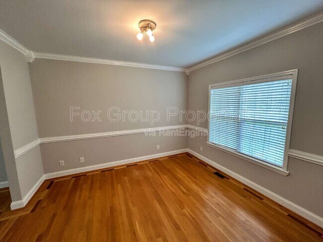 Building Photo - 131 Sagemore Rd
