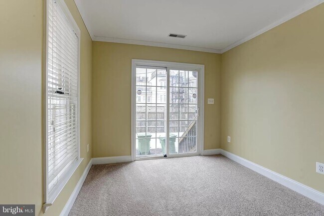 Foto del edificio - 833 Ramsay St