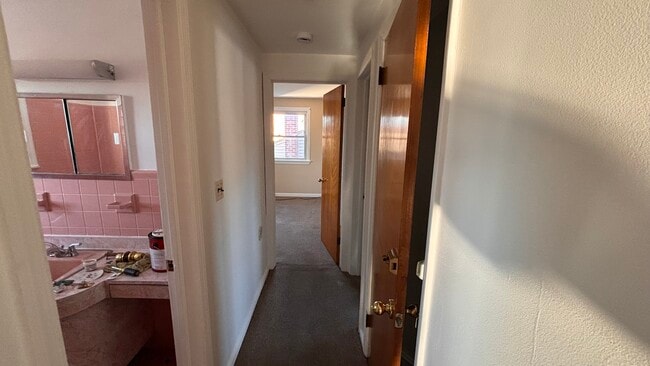 Hallway - 870 Louisa St