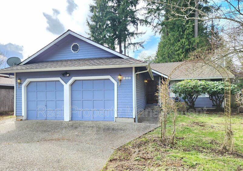 Primary Photo - 920 104th Pl SE