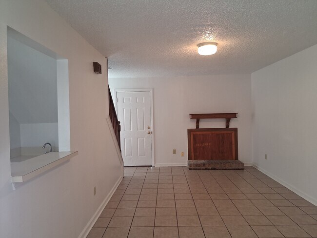 Foto del edificio - 116 Oak Ridge Ave