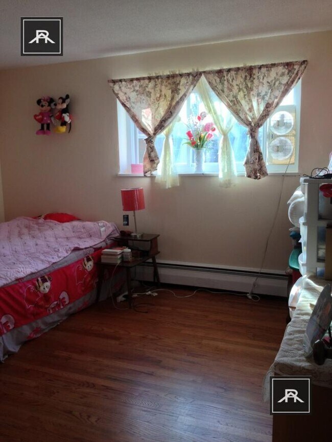 Building Photo - 2 bedroom in Brighton MA 02135