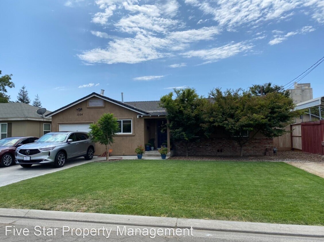Primary Photo - 3 br, 1 bath House - 1224 S. Rose Street