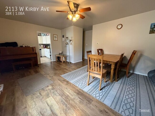Foto del edificio - 2113 W Kirby Ave