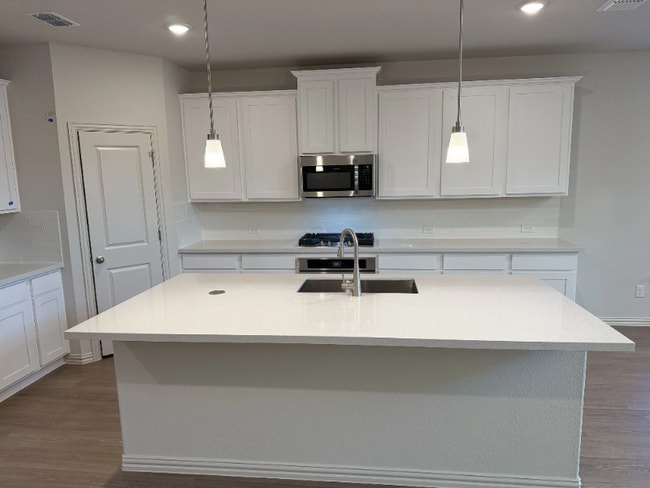 Building Photo - 1312 Staffords Pt