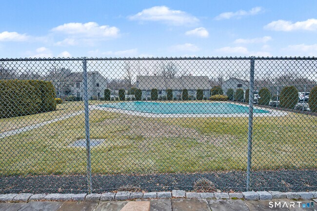 Building Photo - 156 Heatherwood Dr