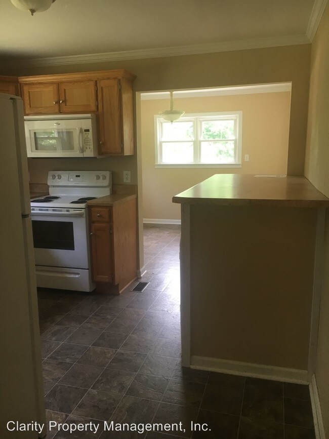 Building Photo - 3 br, 1 bath House - 135 Elrod Lane SE
