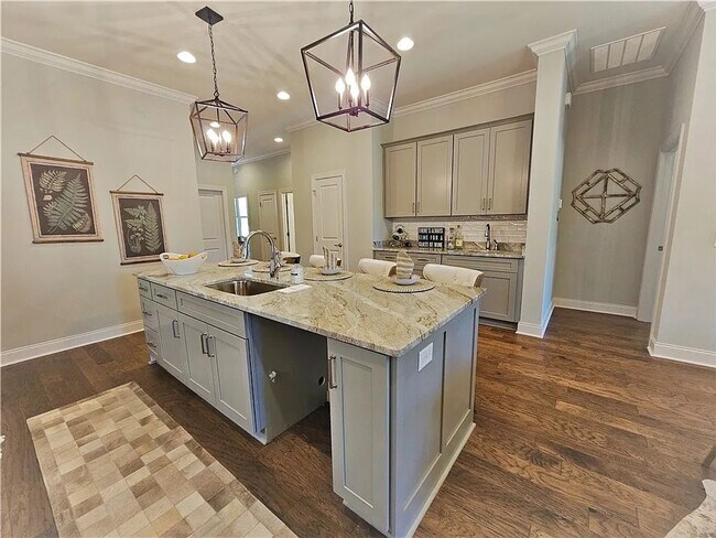 Building Photo - New 3 bed 2 bath Condo in Windsor Village!