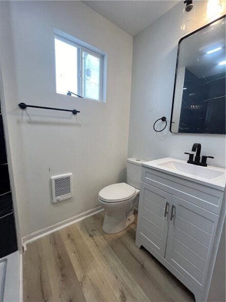 Foto del edificio - 1242 Indiana Ave