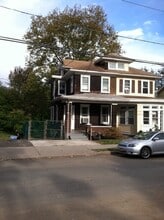 Building Photo - 255 Hollywood Dr
