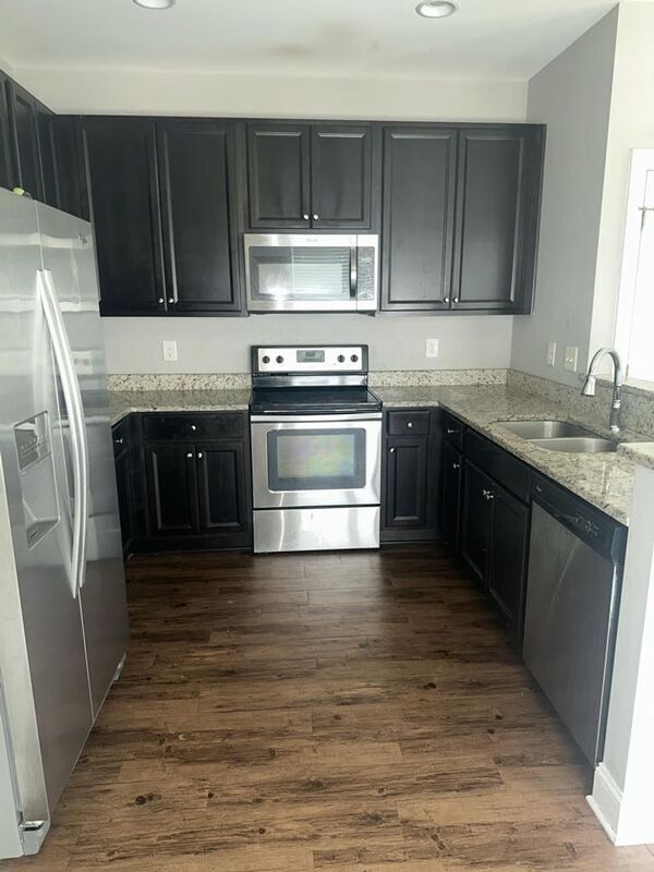 Foto del edificio - 912 Chaney Rd