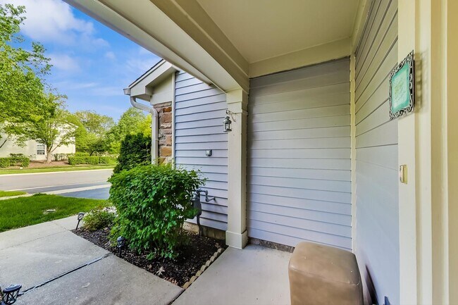 Building Photo - 168 Holmes Way