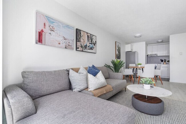 Photo du bâtiment - 1550 W 11th Ave