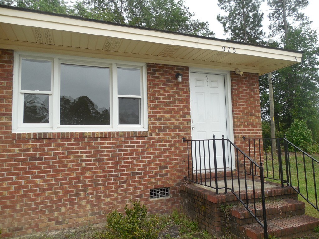 Brick duplex - 967 Domain Dr