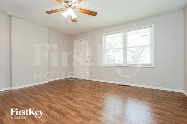 Building Photo - 4971 Oakdale Dr