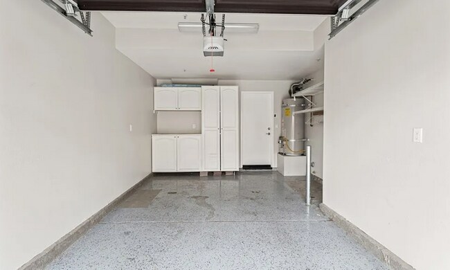Foto del edificio - Stylish 2 Bed/2 Bath Condo with Balcony An...