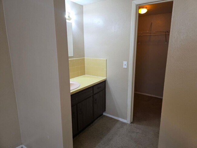 Foto del edificio - Move-In Ready 2BR/2BA Home in Prime Location!