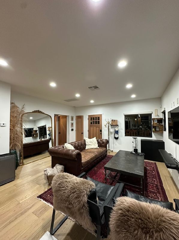 Foto del edificio - 5125 Rockland Ave
