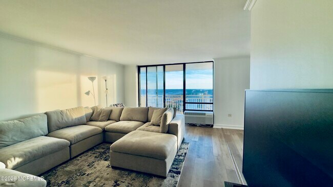 Foto del edificio - 787 Ocean Ave