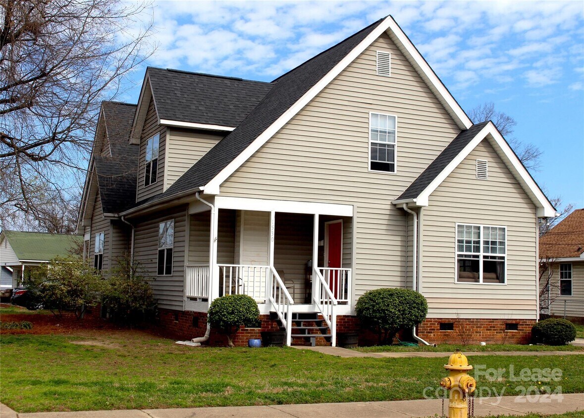 Primary Photo - 1530 Wilmore Dr