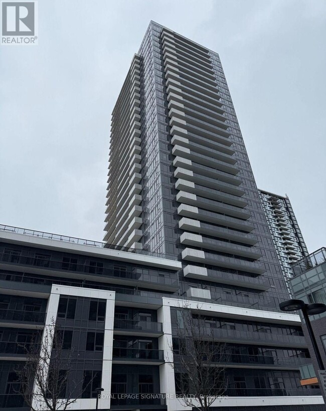 Building Photo - 5105-5105 Hurontario St