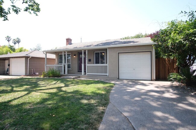 Foto del edificio - Charming 3-bedroom, 1-bathroom in Sacramento.