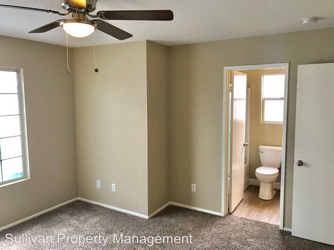 Foto del edificio - 271 Laurel Ave