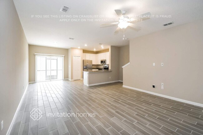 Foto del edificio - 501 Cherry Ridge Dr