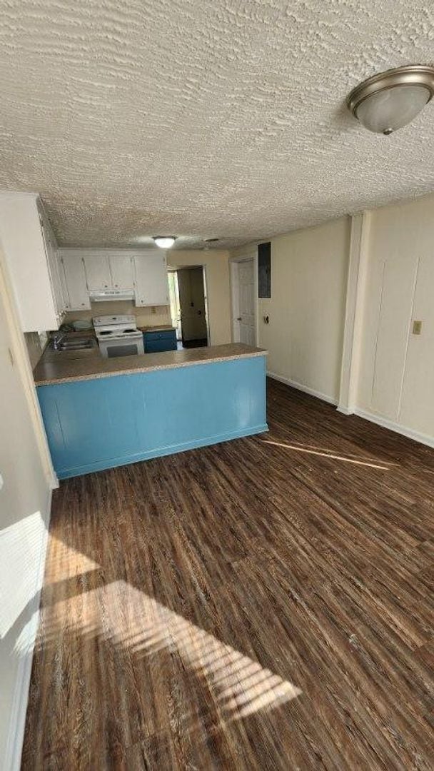Building Photo - 4 Bedroom House - located off Lumpkin Road