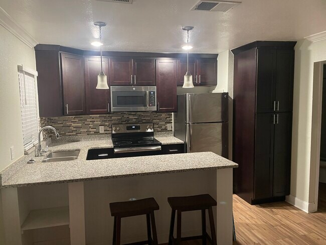 Photo - 1760 Ezelle Ave Apartments