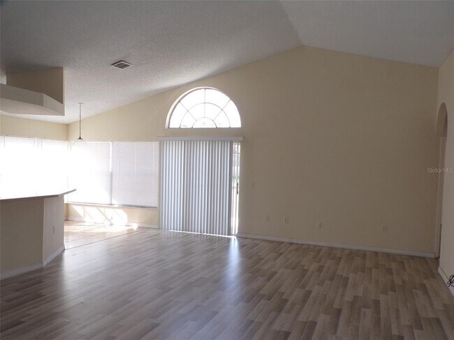 Foto del edificio - 2563 Davenport Cir