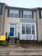 Building Photo - 205 Hillside Ct